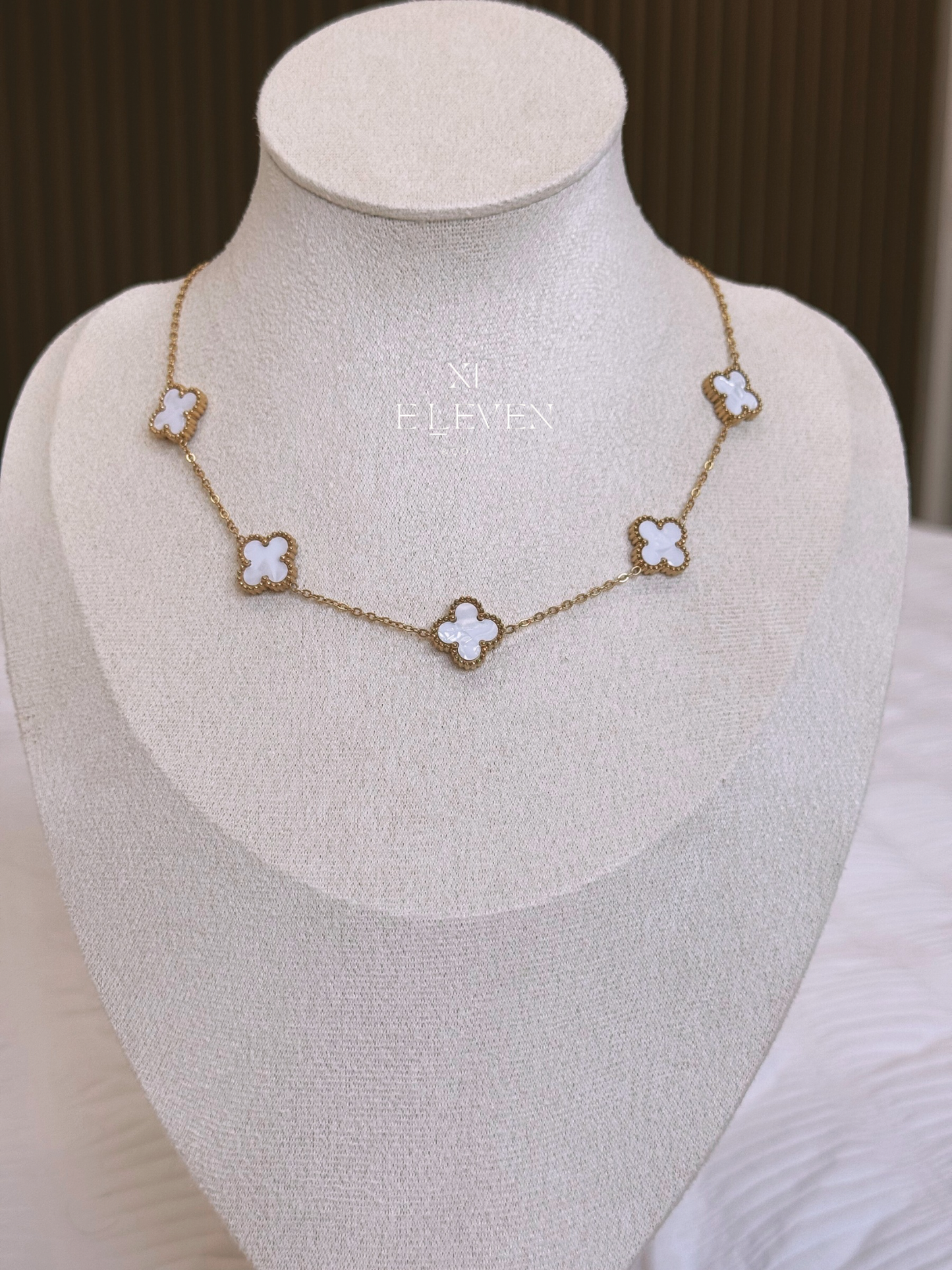 Flor de Luna Necklace