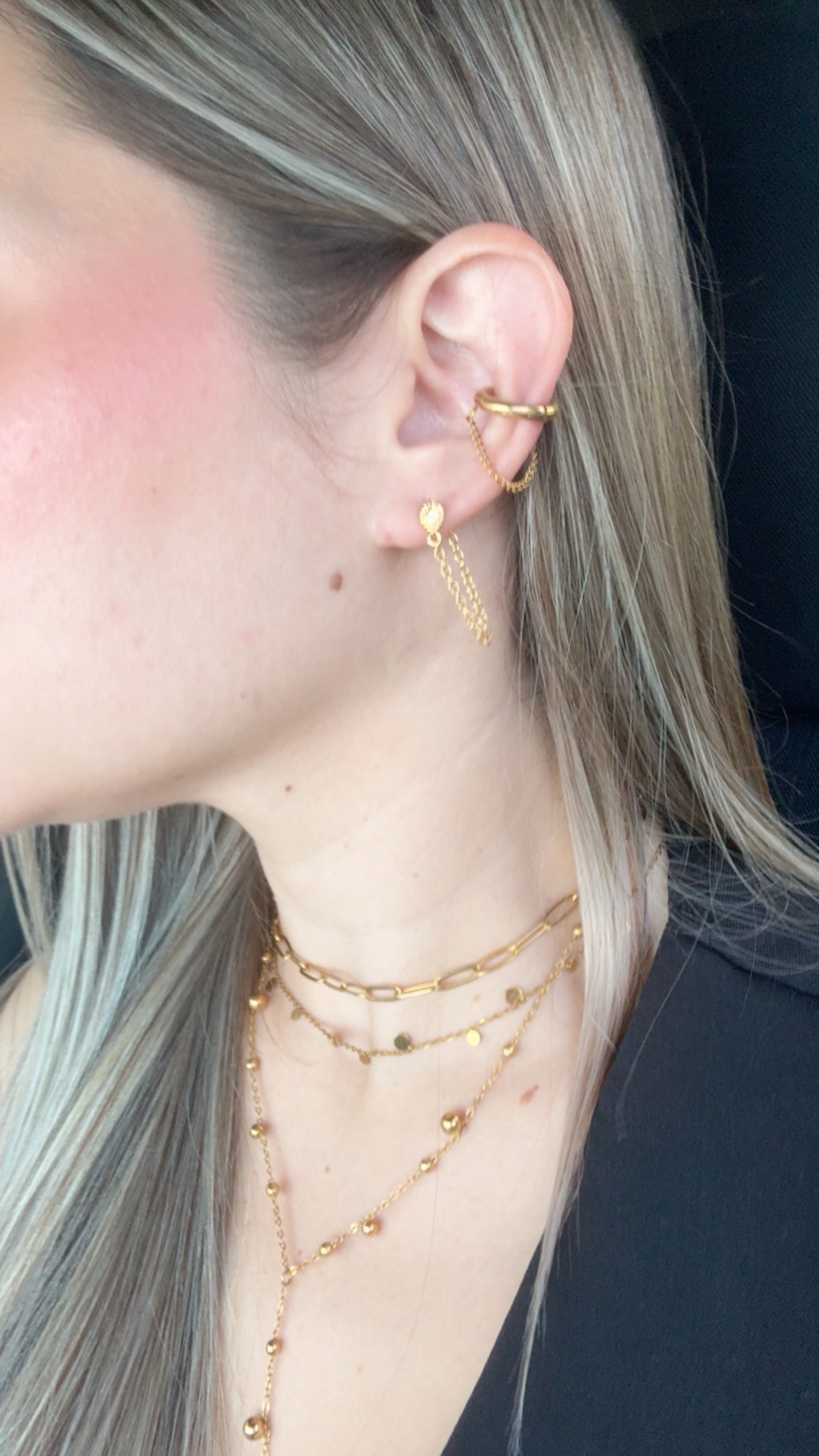 Elisia Earcuff